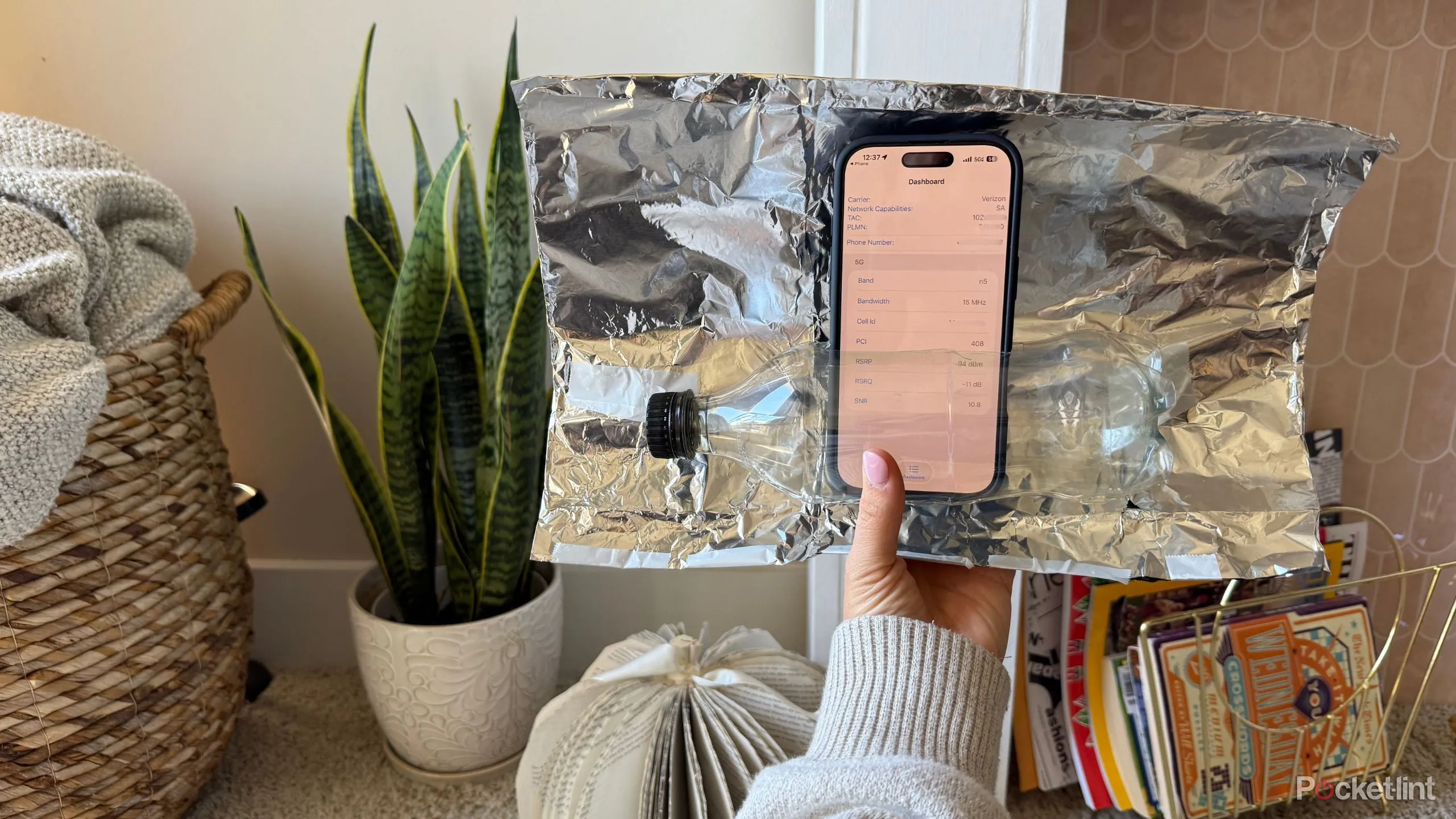 Bộ khuếch đại giấy bạc hoàn thiện, minh họa kích thước và hướng đặt.