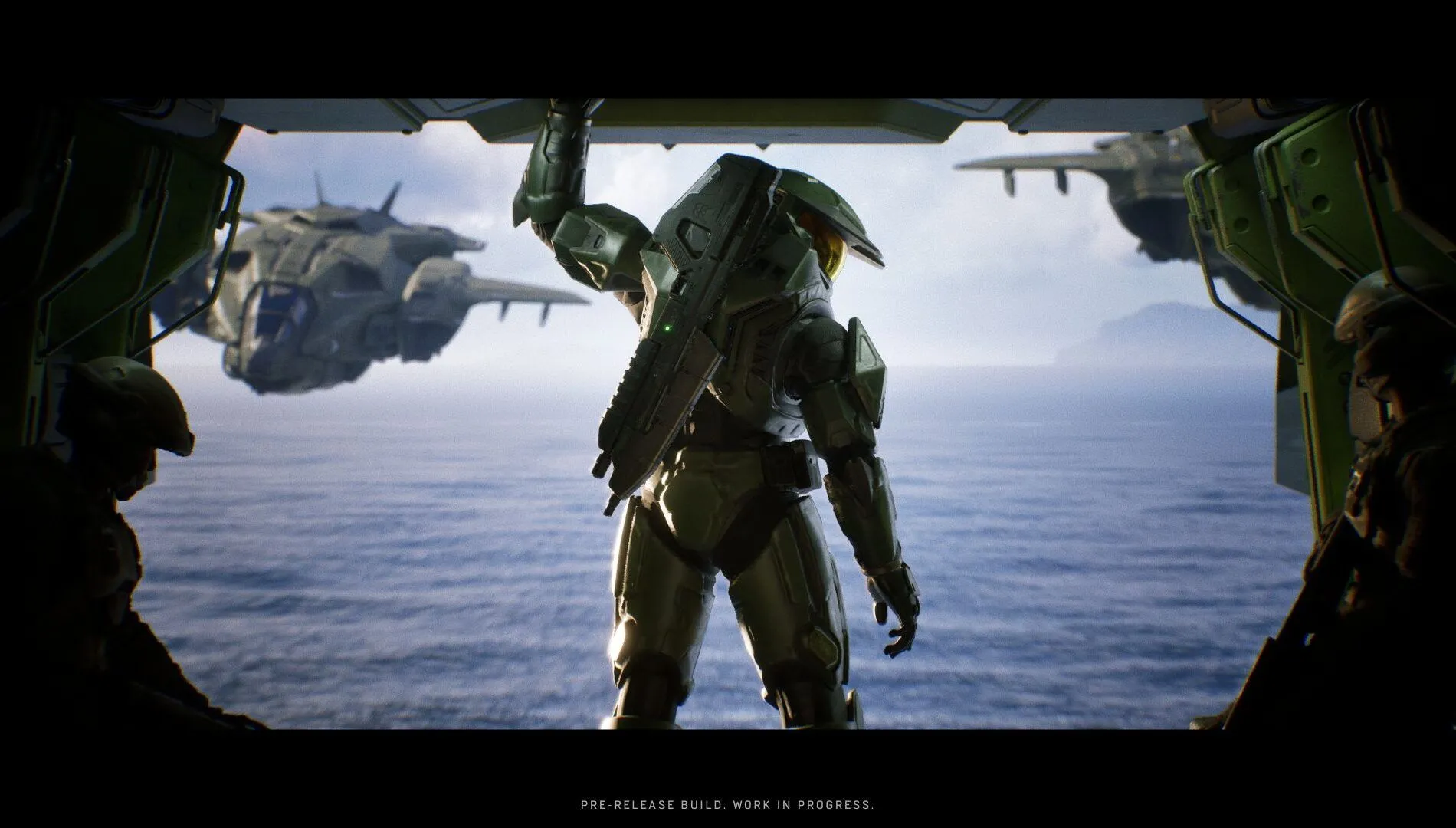 Cảnh cinematic của Halo Campaign Evolved với Master Chief trong khung cảnh tương lai