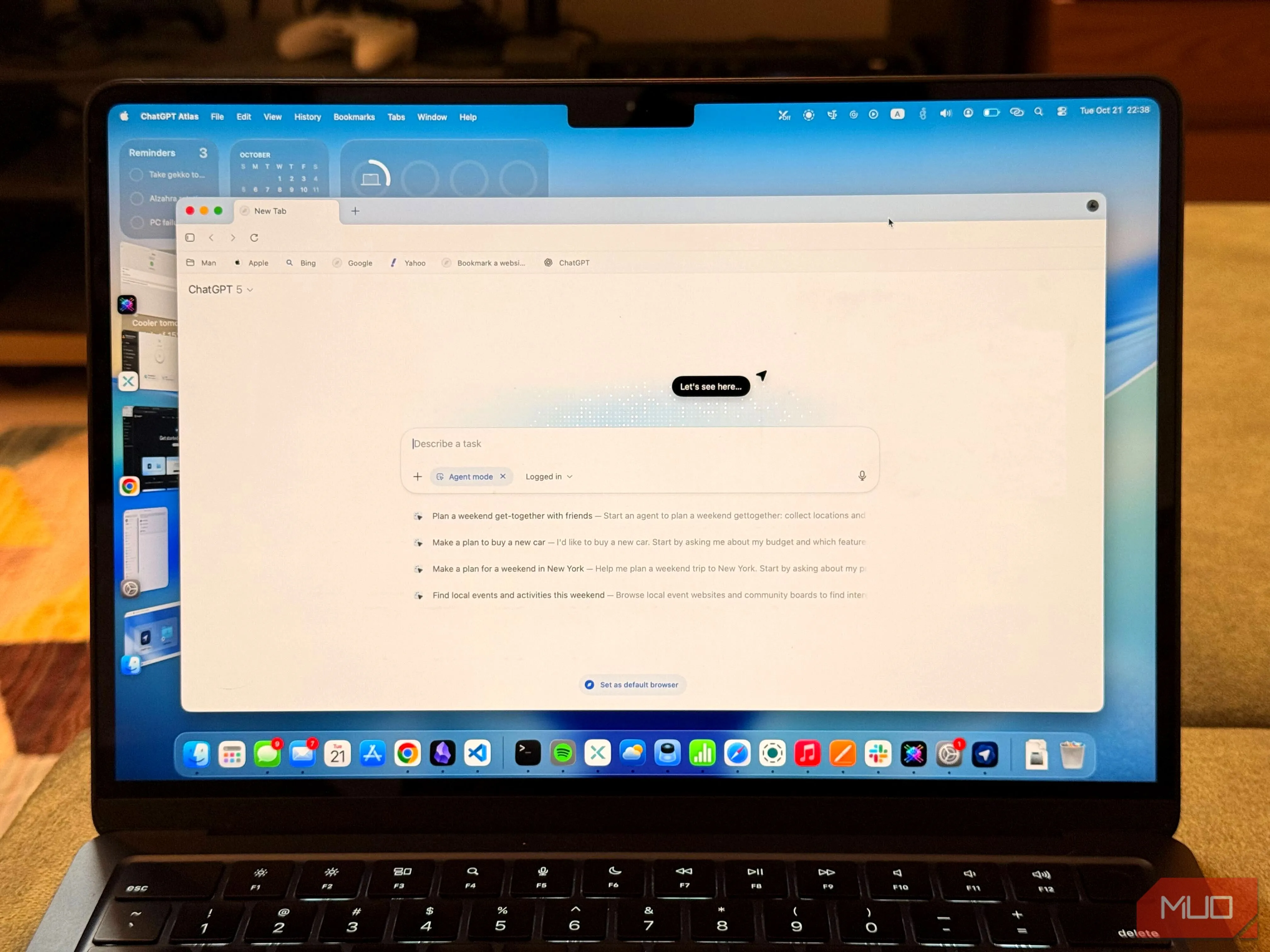 Giao diện ChatGPT Atlas trên macOS, minh họa sự phổ biến của trình duyệt tích hợp AI và vấn đề nguồn dữ liệu huấn luyện