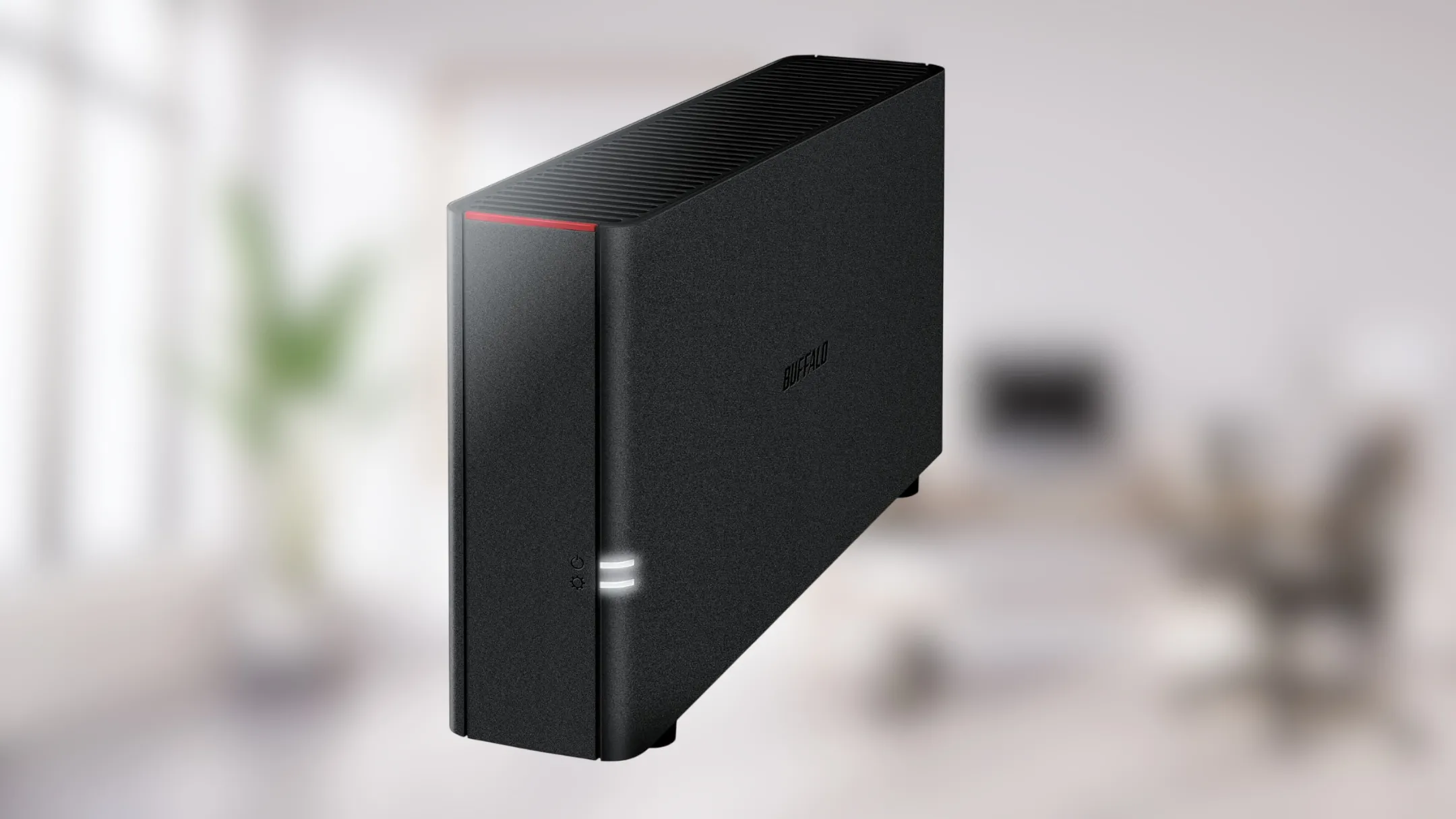 Góc nhìn sản phẩm Buffalo LinkStation 210, minh họa cổng USB mở rộng và thiết kế thân thiện với người dùng