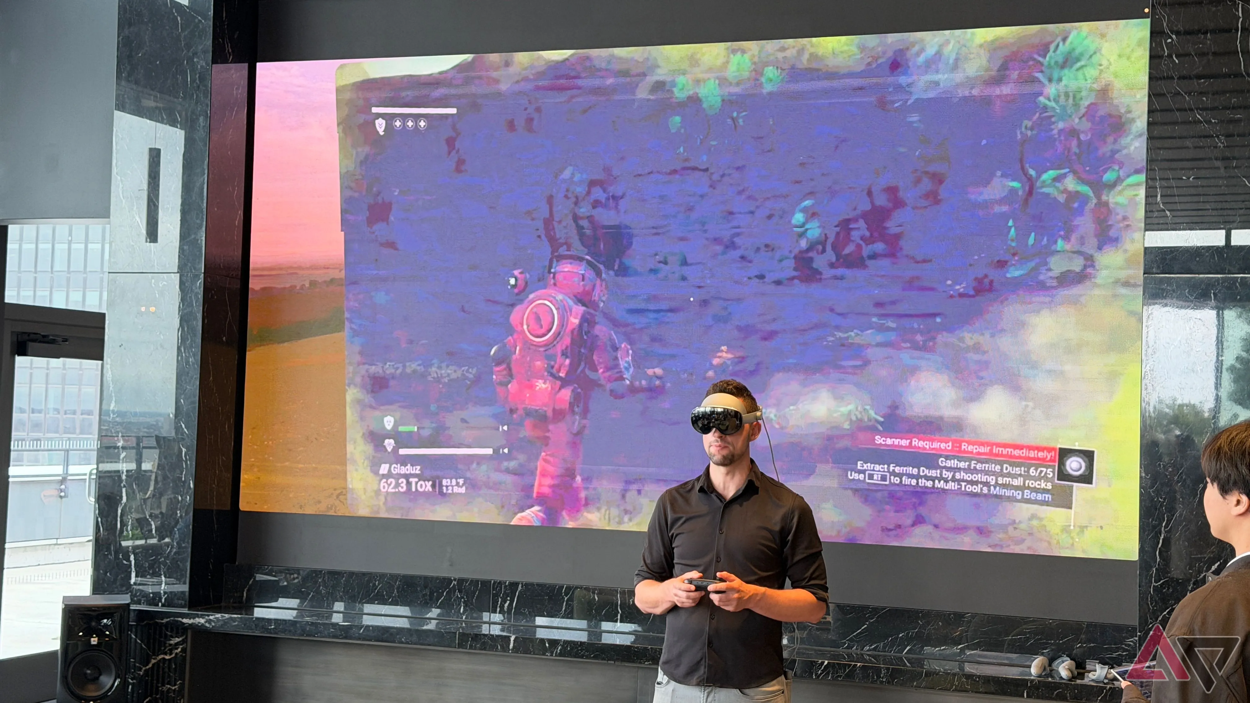 Màn hình Samsung Galaxy XR hiển thị trò chơi No Man's Sky trên giao diện Android XR