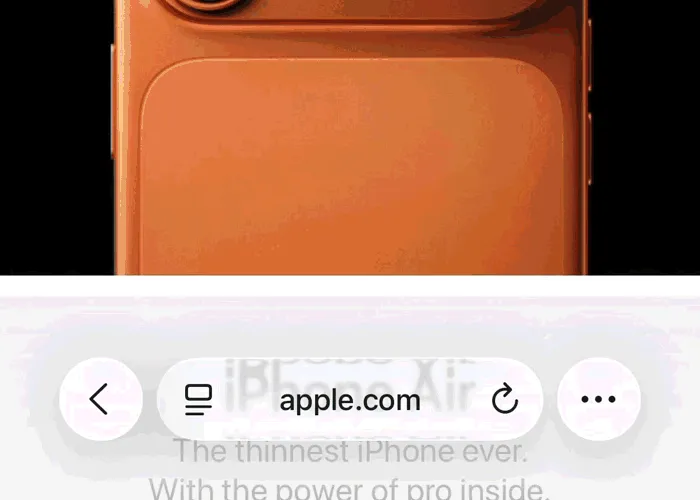 Nhấn giữ nút Quay lại để hiện lịch sử trang trong tab Safari trên iPhone.